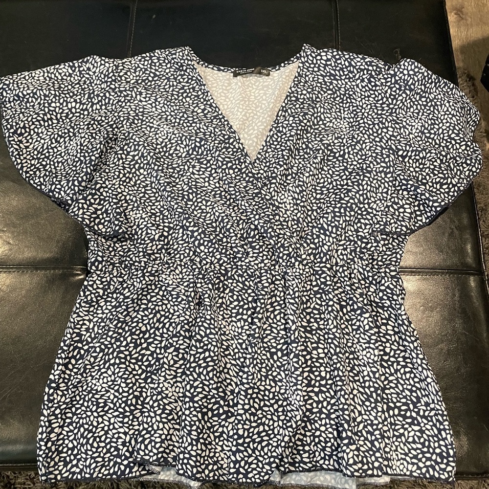 Navy and white short sleeve V cute blouse.Never worn.